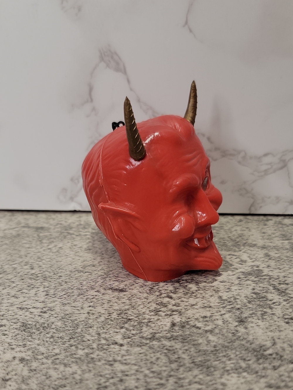 Vintage Hong Kong Plastic Winking Devil Head with Lenticular Eye - Picture 5 of 11